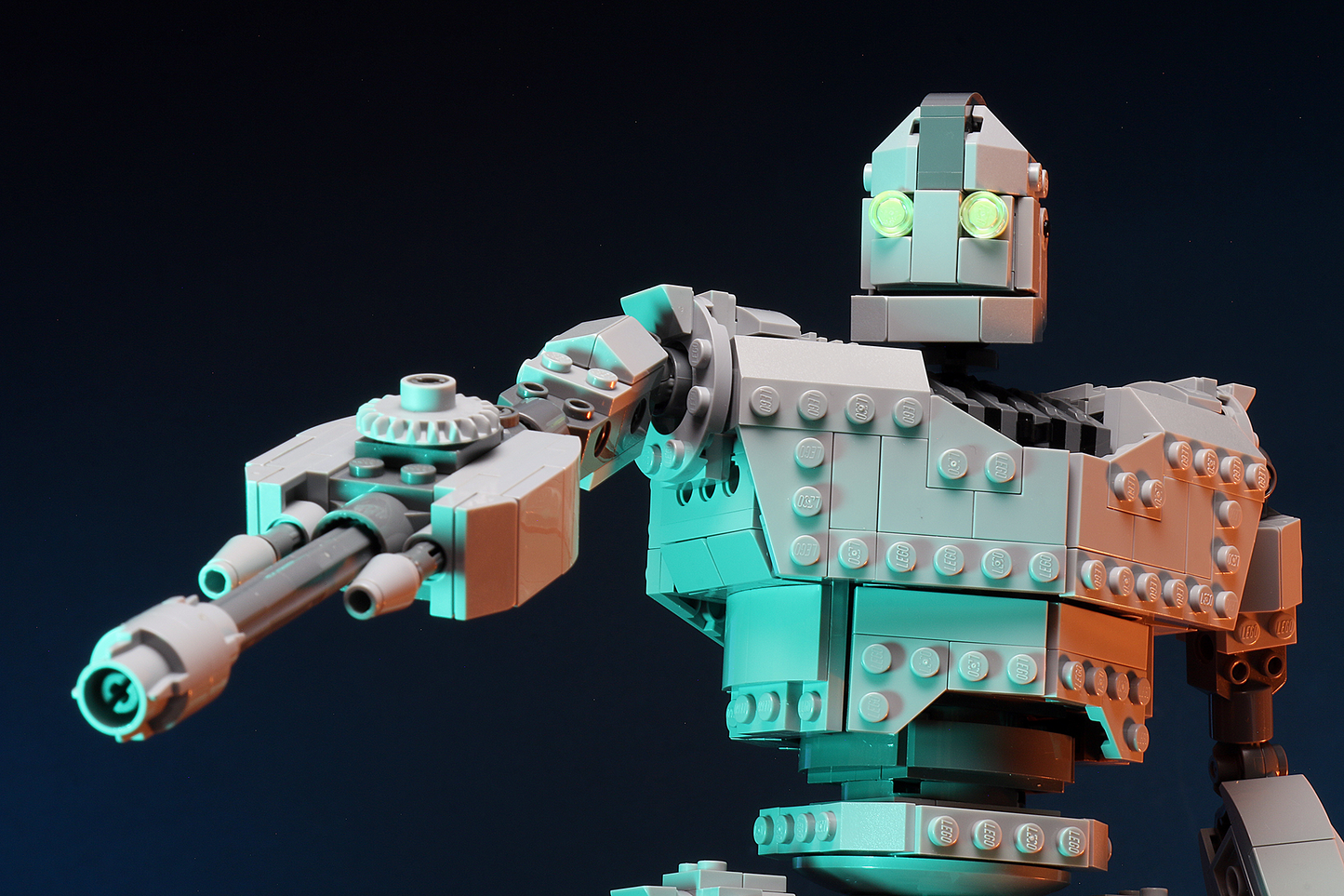 Iron Giant - Custom Kit made using LEGO parts