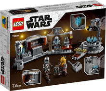 LEGO Star Wars 75319 The Armorer’s Mandalorian Forge